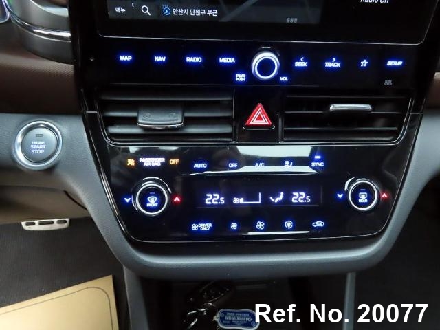  Hyundai / Ioniq Stock No. 20077